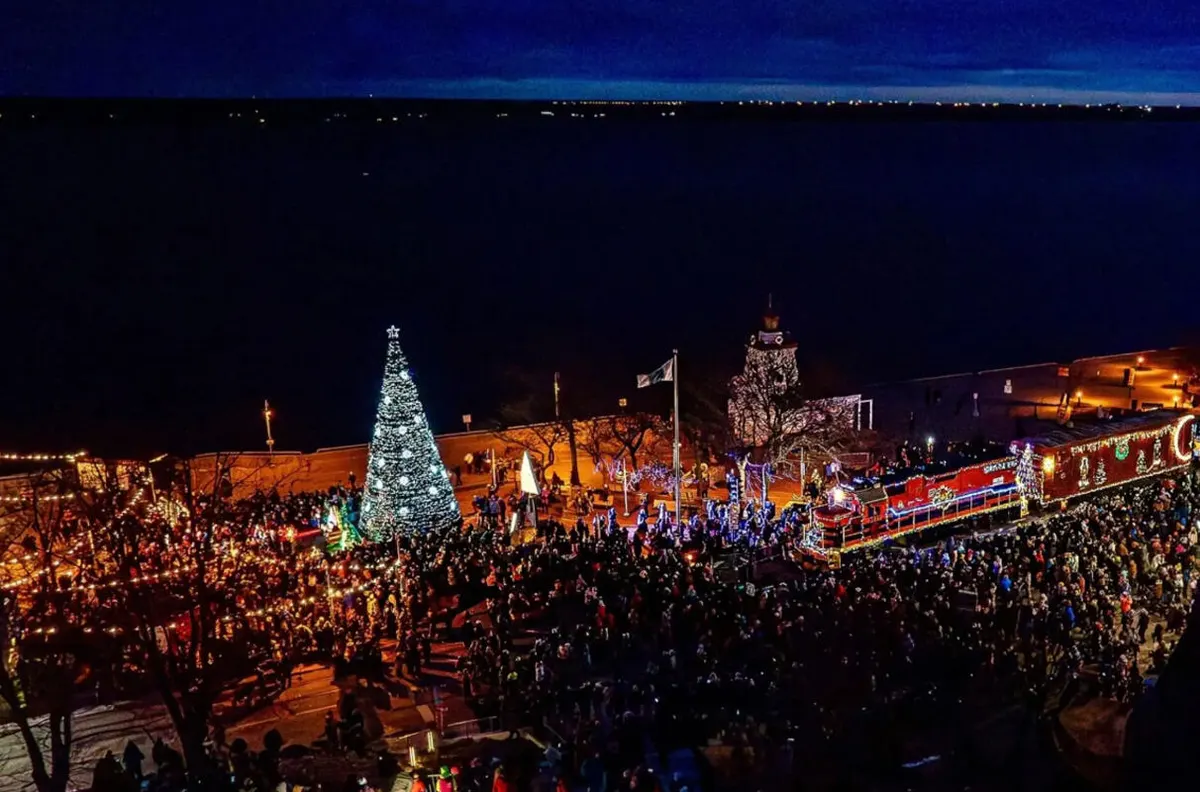 Les festivités de l’arrivée du train des fêtes